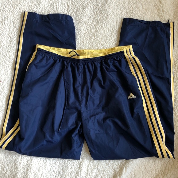 Adidas Men’s 3 stripes track pants size XL - Picture 2 of 6
